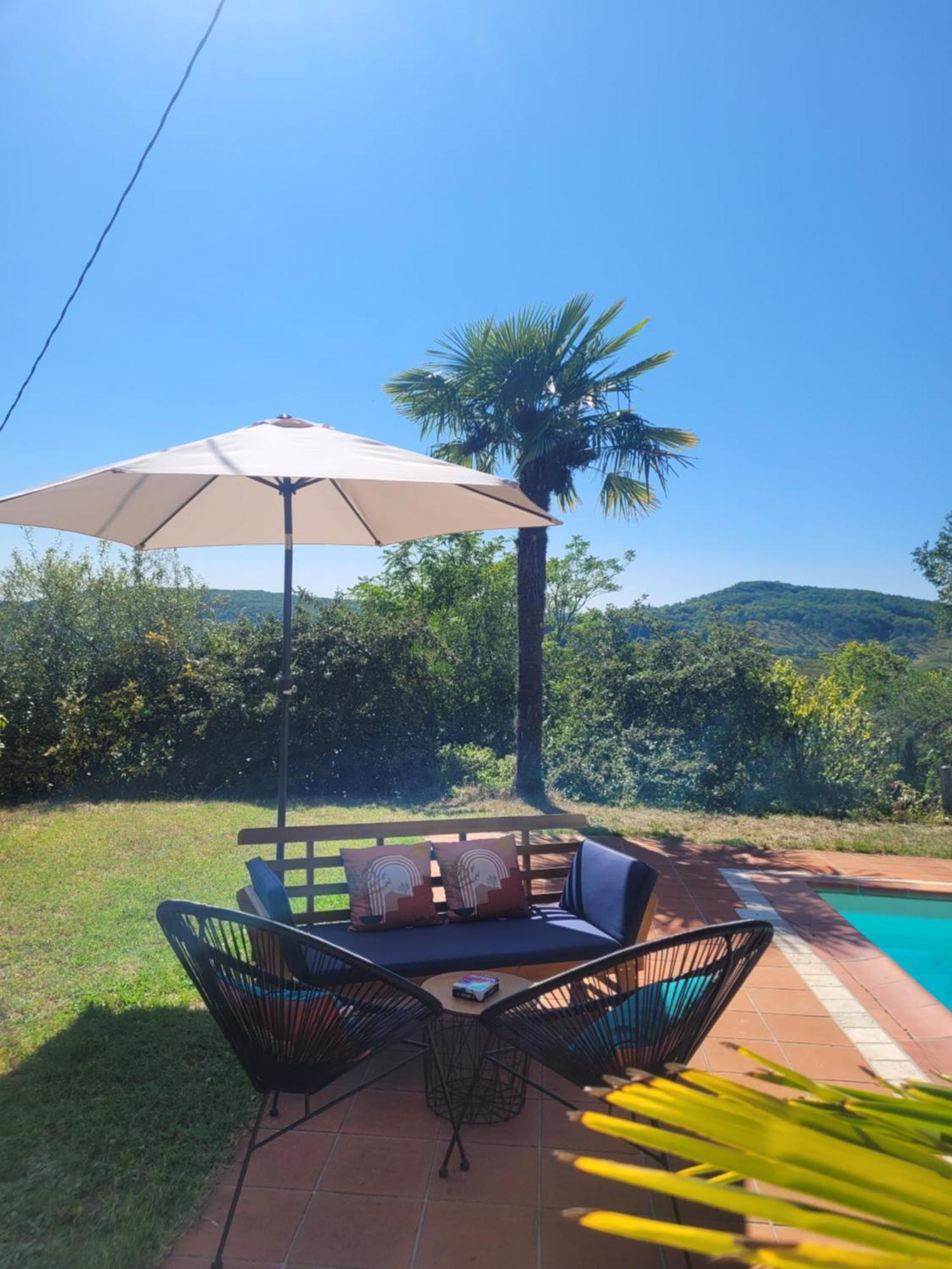 Le Baron Perche Villa Saint-Cyprien  Exteriör bild